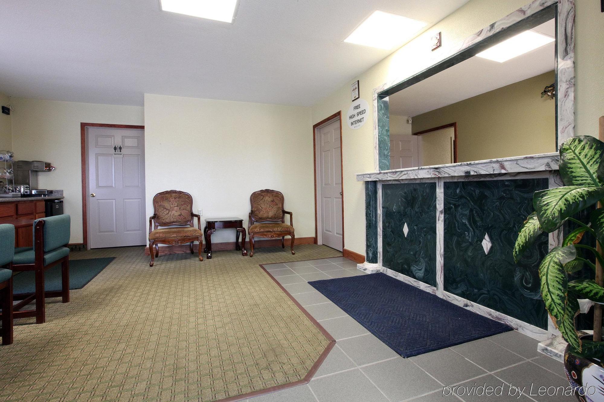 Americas Best Value Inn Cabot Интерьер фото